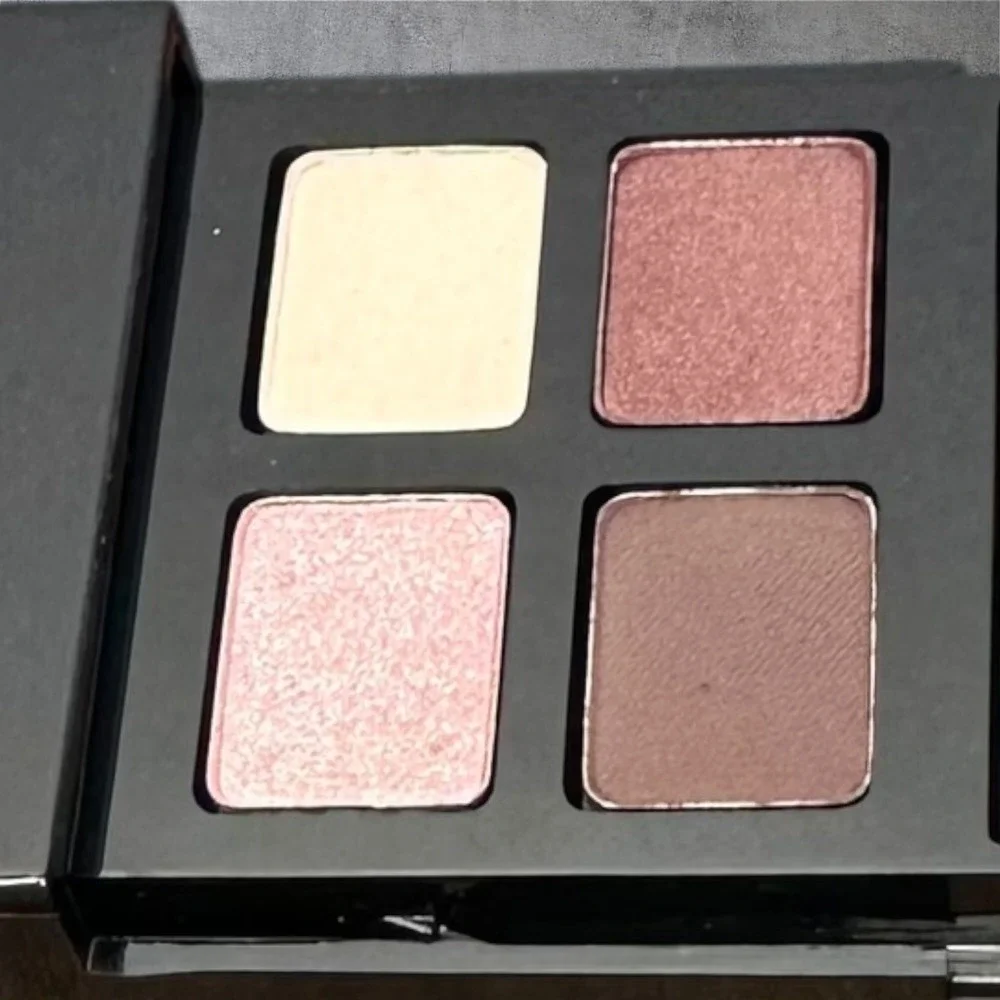 Estée Lauder Eyeshadow‎ Quad 04 Berry Quartz Multi New Signature